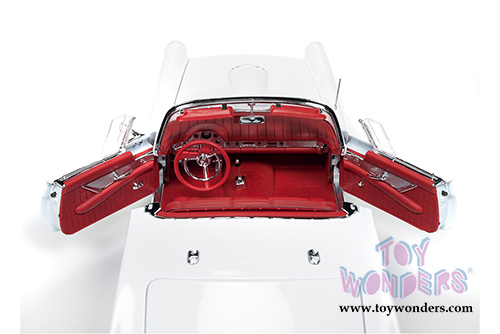 Auto World American Muscle - Ford Thunderbird Convertible w/ Removable Bonnet Holiday Edition (1957, 1/18 scale diecast model car, White) AMM1089