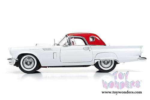 Auto World American Muscle - Ford Thunderbird Convertible w/ Removable Bonnet Holiday Edition (1957, 1/18 scale diecast model car, White) AMM1089