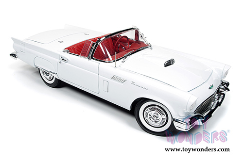 Auto World American Muscle - Ford Thunderbird Convertible w/ Removable Bonnet Holiday Edition (1957, 1/18 scale diecast model car, White) AMM1089