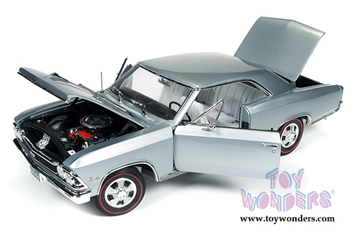 Auto World American Muscle - Chevy Chevelle SS Hard Top (1966, 1/18 scale diecast model car, Chateau Slate) AMM1090