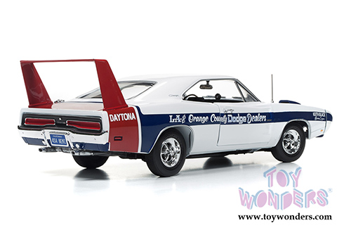 Auto World American Muscle - Dodge Charger Daytona Hardtop (1969, 1/18 scale diecast model car, White) AMM1091