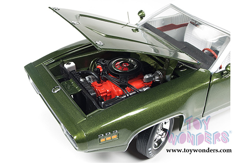 Auto World American Muscle - Plymouth Satellite Sebring Plus Hardtop (1971, 1/18 scale diecast model car, Sherwood Green Metallic) AMM1092