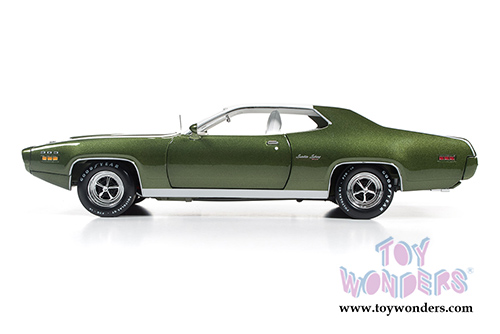 Auto World American Muscle - Plymouth Satellite Sebring Plus Hardtop (1971, 1/18 scale diecast model car, Sherwood Green Metallic) AMM1092