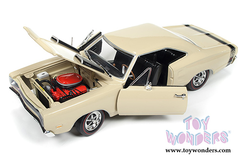 Auto World - Dodge Coronet Super Bee Hard Top (1969, 1/18 scale diecast model car, Y3 Cream) AMM1094