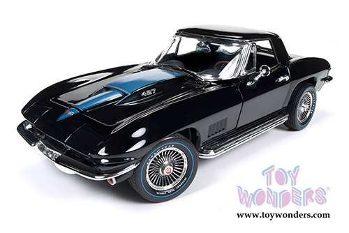 Auto World American Muscle - Chevy Corvette&reg; 427 Hard Top (1967, 1/18 scale diecast model car, Tuxedo Black) AMM1099