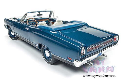 Auto World - American Muscle | Plymouth GTX Convertible 50th Anniversary (1969, 1/18 scale diecast model car, Nantucket Blue) AMM1102