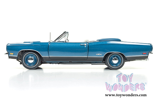 Auto World - American Muscle | Plymouth GTX Convertible 50th Anniversary (1969, 1/18 scale diecast model car, Nantucket Blue) AMM1102