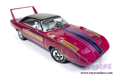 Auto World - American Muscle | Plymouth Superbird Hardtop MCACN Barn Finds (1970, 1/18 scale diecast model car, Custom Paint) AMM1113