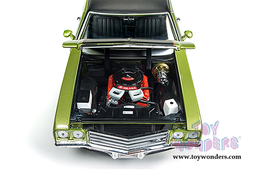 Auto World American Muscle - Hemmings Muscle Machines | 1971 Buick&reg; Skylark&trade; GSX&trade; Hardtop (1971, 1/18 scale diecast model car, Lime mist Green) AMM1117