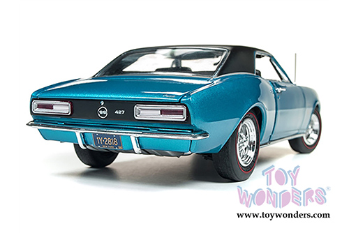 Auto World American Muscle - Baldwin Motion&reg; Camaro&reg; SS&trade; 427 Hardtop (1967, 1/18 scale diecast model car, Marina Blue) AMM1118