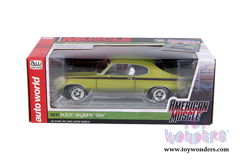 Auto World American Muscle - Hemmings Muscle Machines | 1971 Buick&reg; Skylark&trade; GSX&trade; Hardtop (1971, 1/18 scale diecast model car, Lime mist Green) AMM1121