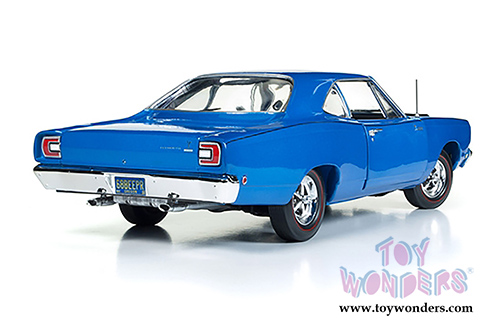 Auto World - American Muscle | Plymouth Road Runner Hardtop Looney Tunes&trade; Class of '68 (1968, 1/18 scale diecast model car, Electric Blue) AMM1125