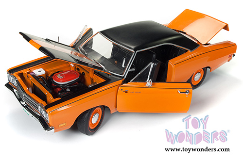 Auto World - American Muscle | Plymouth Road Runner Hard Top Looney Tunes&trade; 50th Anniversary (1969, 1/18 scale diecast model car, Omaha Orange) AMM1131