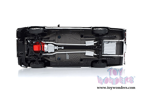 Auto World - American Muscle | Plymouth GTX Hardtop (1971, 1/18 scale diecast model car, Black Velvet) AMM1133