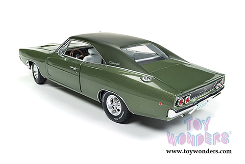 Auto World American Muscle - Dodge Charger R/T Hard Top Class of '68 (1968, 1/18 scale diecast model car, Medium Green Metallic) AMM1140