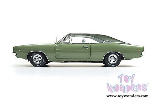 Auto World American Muscle - Dodge Charger R/T Hard Top Class of '68 (1968, 1/18 scale diecast model car, Medium Green Metallic) AMM1140