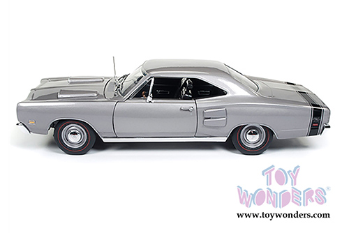 Auto World American Muscle - Dodge Coronet R/T Hardtop (1969, 1/18 scale diecast model car, Silver) AMM1141