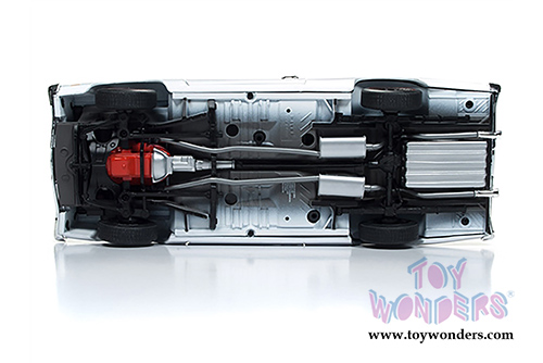 Auto World American Muscle - Hemmings Muscle Machines | Plymouth Roadrunner Hardtop Looney Tunes&trade; (1969½, 1/18 scale diecast model car, White) AMM1147