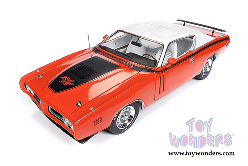 Auto World American Muscle - Dodge Charger R/T Hardtop (1971, 1/18 scale diecast model car, Red) AMM1148