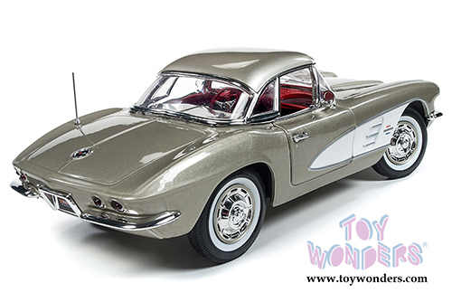 Auto World American Muscle - Chevy&reg; Corvette&reg; Hardtop Muscle Car & Corvette Nationals (MCACN) (1961, 1/18 scale diecast model car, Fawn Beige) AMM1151