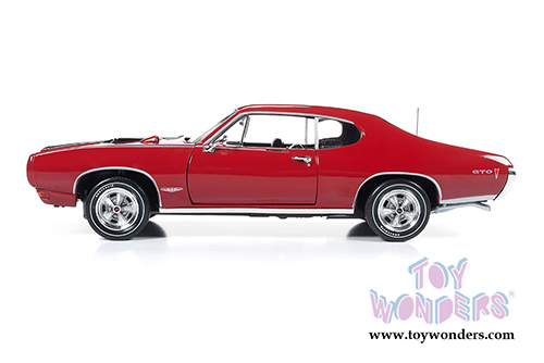 Auto World - American Muscle | Pontiac&reg; Royal Bobcat GTO&trade; Hardtop Class of '68 (1968, 1/18 scale diecast model car, Solar Red) AMM1153
