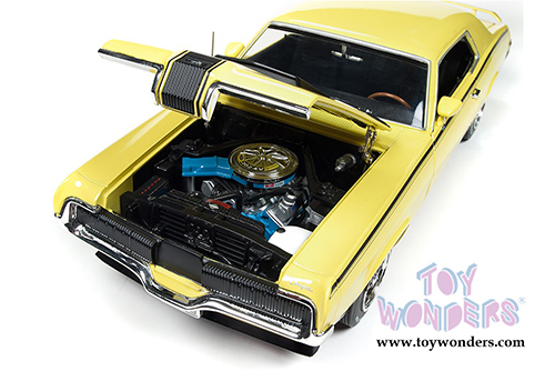 Auto World American Muscle - Hemmings Muscle Machines | Mercury Cougar Eliminator Hardtop (1970, 1/18 scale diecast model car, Competition Yellow) AMM1155