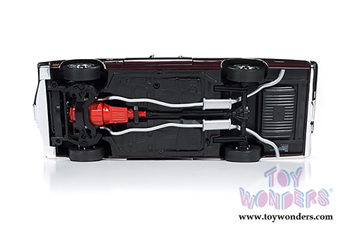 Auto World - American Muscle | Chevrolet&reg; El Camino&trade; 100th Anniversary (1970, 1/18 scale diecast model car, Black Cherry) AMM1161