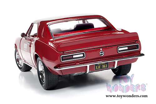 Auto World - Hot Rod Magazine | Chevrolet&reg; Camaro&reg; SS&trade; Hardtop (1967, 1/18 scale diecast model car, Bolero Red) AMM1163