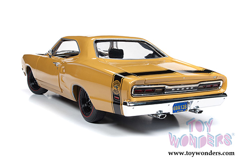 Auto World - American Muscle | Dodge Coronet Super Bee Hardtop Class of '69 50th Anniversary (1969, 1/18 scale diecast model car, Butterscotch) AMM1173