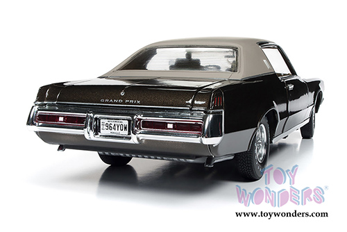 Auto World - American Muscle | Pontiac&reg; Grand Prix&trade; SJ Muscle Car & Corvette Nationals (MCACN) 10th Anniversary (1969, 1/18 scale diecast model car, Brown) AMM1175