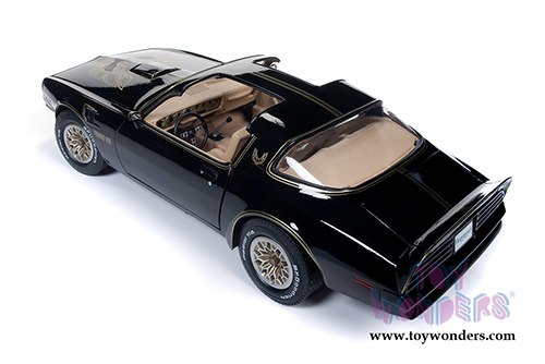 Auto World American Muscle - Hemmings Muscle Machines | Pontiac&reg; Firebird&reg; Trans Am Cover Car October 2007 (1977, 1/18 scale diecast model car, Black) AMM1177