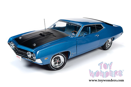 Auto World American Muscle - Hemmings Muscle Machines Ford Torino Cobra Hardtop (1970, 1/18 scale diecast model car, Metallic Blue/Black) AMM1189