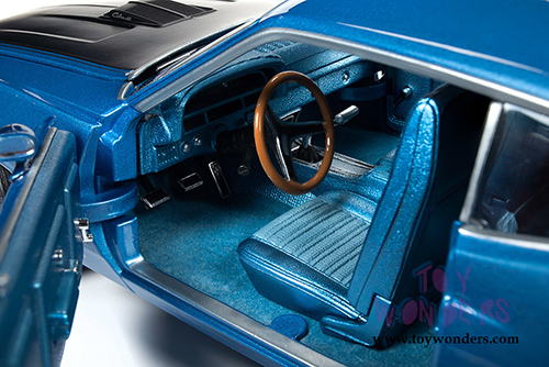 Auto World American Muscle - Hemmings Muscle Machines Ford Torino Cobra Hardtop (1970, 1/18 scale diecast model car, Metallic Blue/Black) AMM1189