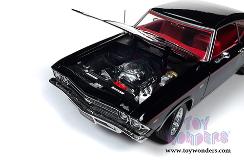 Auto World American Muscle - Chevy&reg; Chevelle&reg; SS 396 Hardtop Muscle Car & Corvette Nationals (MCACN) (1969, 1/18 scale diecast model car, Tuxedo Black) AMM1190