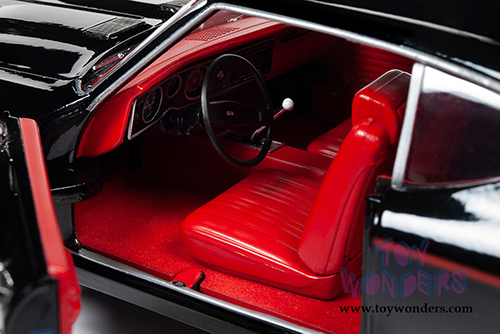 Auto World American Muscle - Chevy&reg; Chevelle&reg; SS 396 Hardtop Muscle Car & Corvette Nationals (MCACN) (1969, 1/18 scale diecast model car, Tuxedo Black) AMM1190