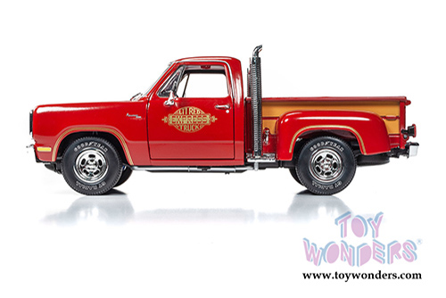 Auto World American Muscle - Hemmings Muscle Machines | Dodge Adventurer 150 Pickup Truck - Li'l Red Express Truck (1978, 1/18 scale diecast model car, Red) AMM1194