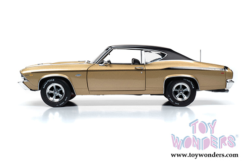 Auto World American Muscle - Yenko&reg; Chevy&reg; Chevelle&reg; Hardtop  (1969, 1/18 scale diecast model car, Olympic Gold) AMM1206
