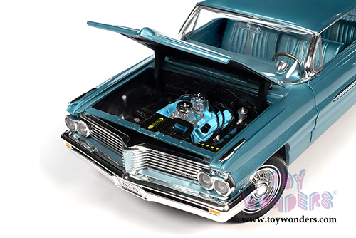 Auto World - Pontiac&reg; Royal Bobcat Catalina Hardtop (1962, 1/18 scale diecast model car, Aquamarine) AMM1212