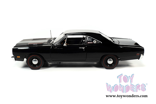 Auto World American Muscle - Hemmings Muscle Machines | Plymouth HEMI 426 Roadrunner Hardtop  (1969, 1/18 scale diecast model car, Tuxedo Black) AMM1213