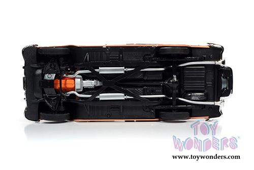 Auto World - American Muscle | Chevrolet&reg; Bel Air&reg; Convertible (1955, 1/18 scale diecast model car, Coral/Shadow Gray) AMM1221