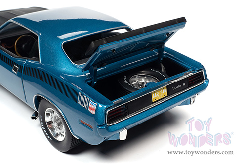 Auto World - American Muscle 30th Anniversary | Plymouth AAR Barracuda 340 Six-Pack Hardtop (1970, 1/18 scale diecast model car, Blue Fire Metallic/Matte Black) AMM1225