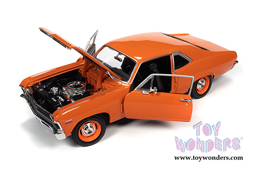 Auto World American Muscle - Chevrolet&reg; Nova&reg; SS&reg; 396 Hardtop (1970, 1/18 scale diecast model car, Hugger Orange) AMM1226