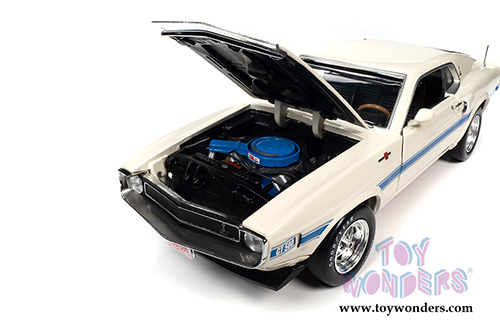 Auto World - American Muscle | Shelby GT-500® Class of '70 50th Anniversary (1970, 1/18 scale diecast model car, Wimbledon White) AMM1229