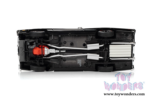 Auto World - American Muscle - Plymouth Road Runner Hardtop Muscle Car & Corvette Nationals (MCACN) (1969.5, 1/18 scale diecast model car, Black Velvet) AMM1232