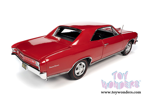 Auto World American Muscle - Hemmings Motor News | Chevrolet&reg; Chevelle&reg; SS 396 Magazine Cover Car (April 2013) (1966, 1/18 scale diecast model car, Regal Red) AMM1233