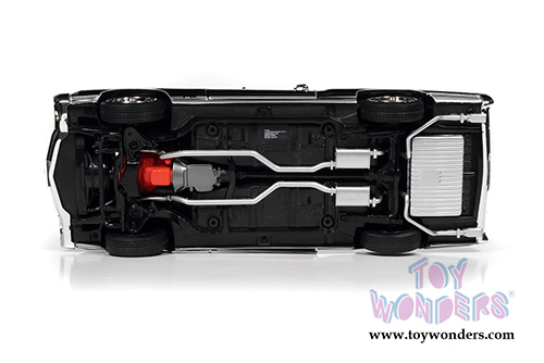 Auto World - American Muscle | Chevrolet&reg; Monte Carlo SS 454 Hardtop Class of '70 50th Anniversary (1970, 1/18 scale diecast model car, Tuxedo Black) AMM1237