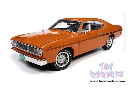 Auto World - American Muscle | Plymouth Duster 340 Hardtop Class of '70 50th Anniversary (1970, 1/18 scale diecast model car, Vitamin C Orange) AMM1239