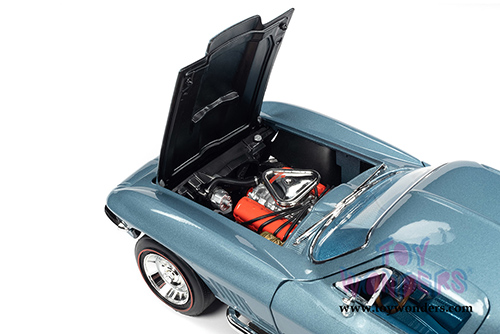 Auto World American Muscle - Chevrolet&reg; Corvette&reg; 427 Hardtop Muscle Car & Corvette Nationals (MCACN) (1967, 1/18 scale diecast model car, Elkhart Blue) AMM1241