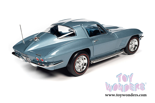 Auto World American Muscle - Chevrolet&reg; Corvette&reg; 427 Hardtop Muscle Car & Corvette Nationals (MCACN) (1967, 1/18 scale diecast model car, Elkhart Blue) AMM1241