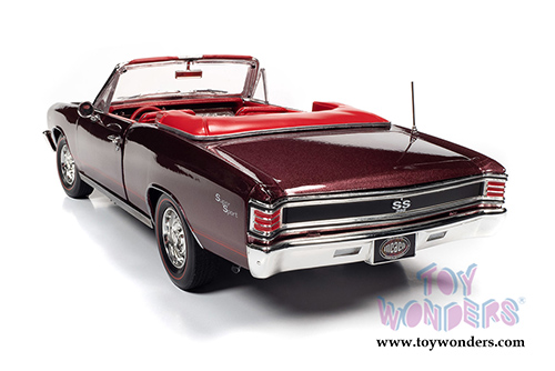 Auto World American Muscle - Chevrolet® Chevelle™ SS 396 Convertible (1967, 1/18 scale diecast model car, Madiera Maroon) AMM1244